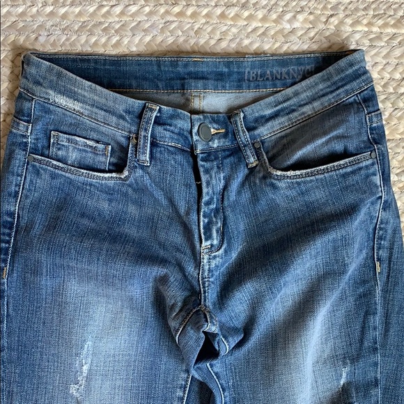 Blank NYC Distressed Boyfriend Jean Light Wash 26 - Picture 2 of 6